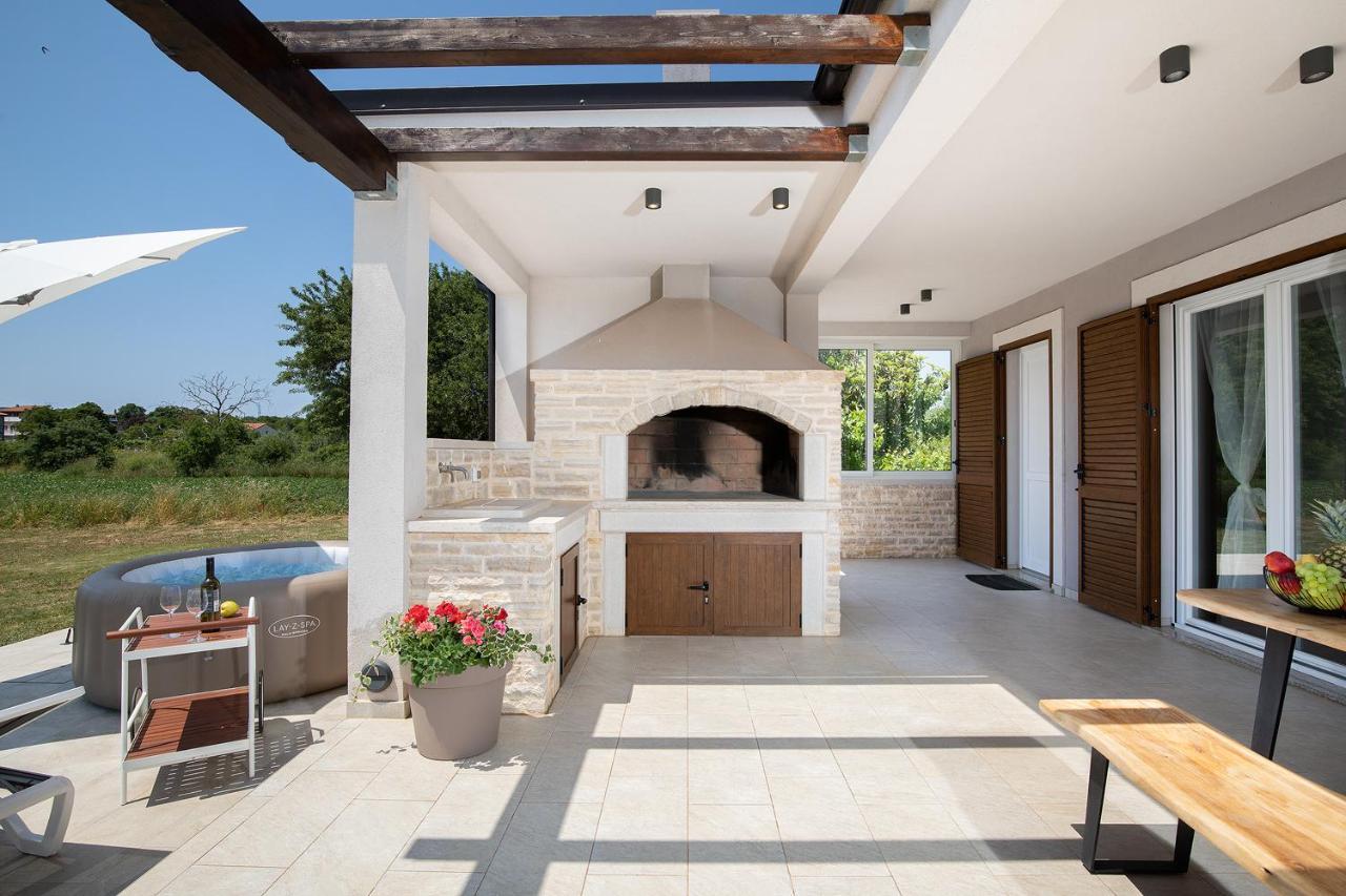 Villa Irena ميدولين المظهر الخارجي الصورة