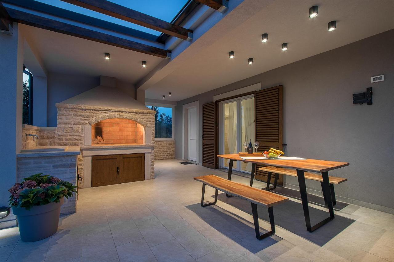 Villa Irena ميدولين المظهر الخارجي الصورة